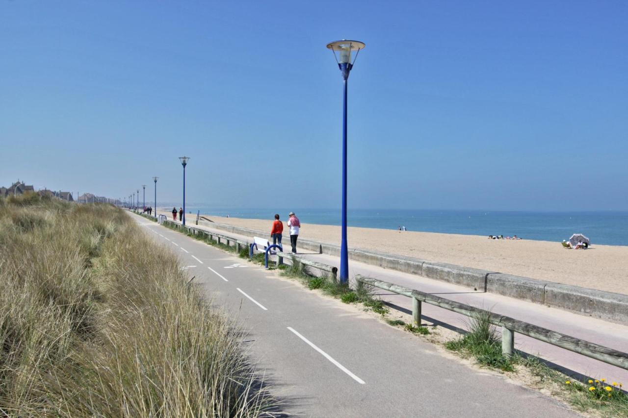 Hotel De La Plage Ouistreham Exterior photo